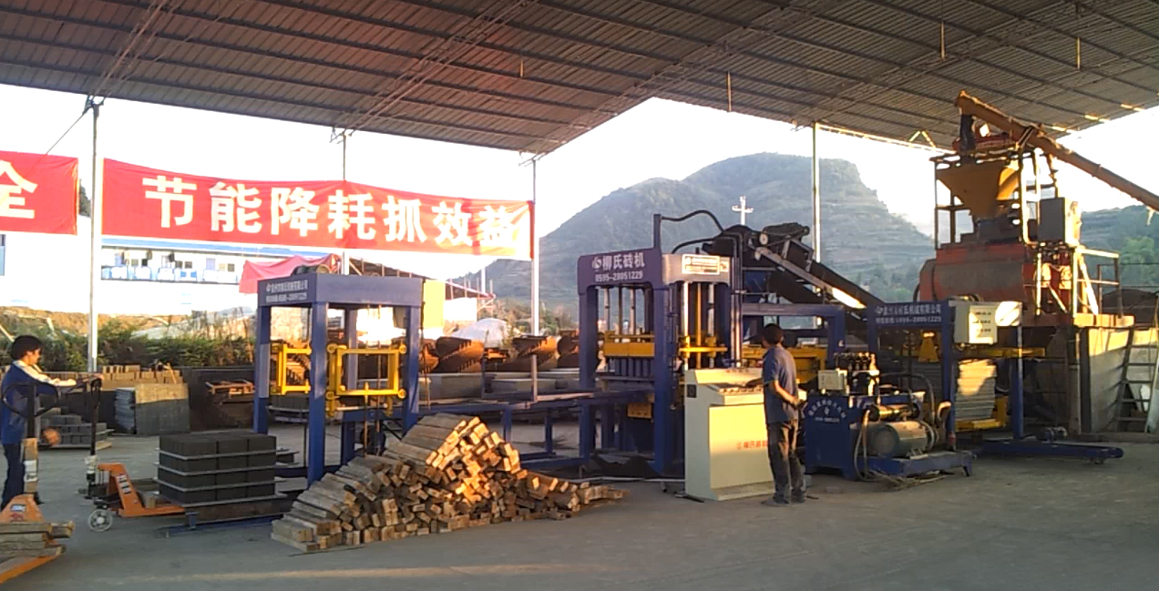 柳氏免燒磚機(jī)