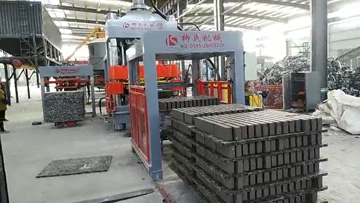 液壓磚機(jī)處理固廢、泥巴磚
